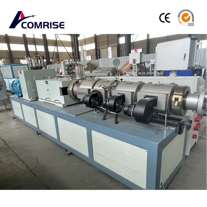 خط تولید لوله PVC 50-250 میلی متر در حال تکمیل است